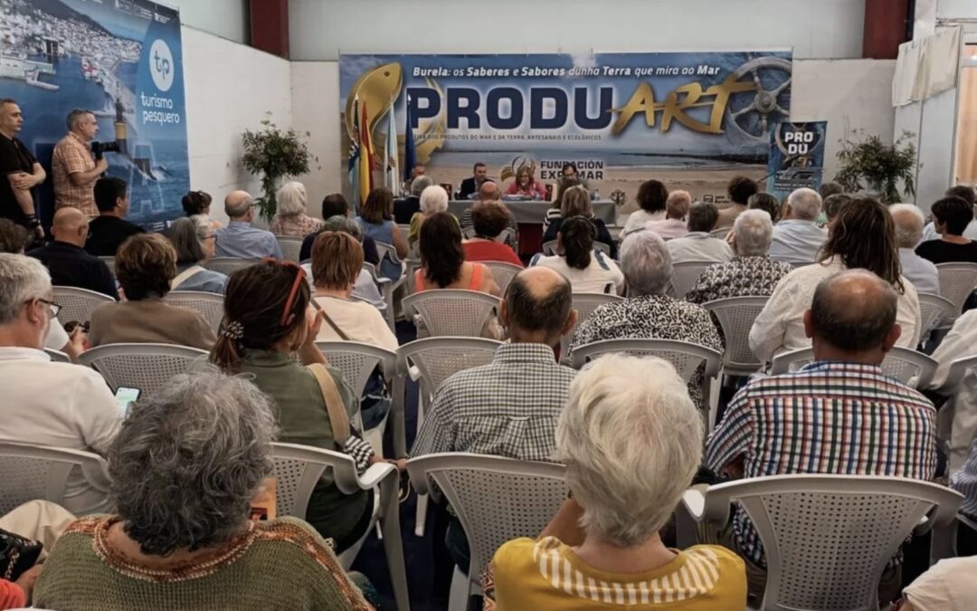 Gran éxito de convocatoria en Burela para la presentación de El secreto de la salamandra dorada de Luis Castañeda